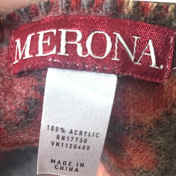3/$20💥 NWOT Merona Floral Printed Scarf Deep Red Scarf w/ Fringe - Picture 7 of 7